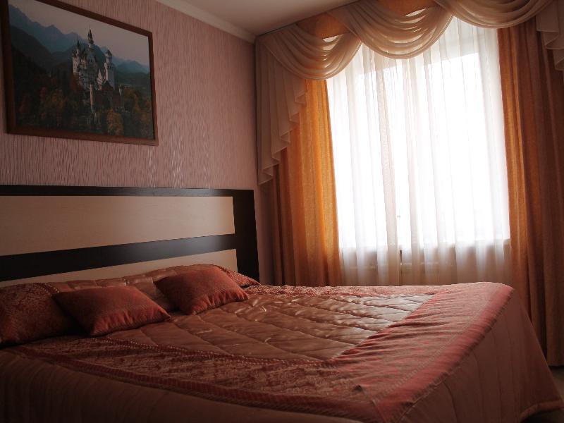 Sky Hotel Krasnoyarsk Ngoại thất bức ảnh